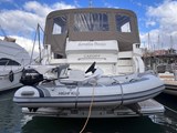 Trader 42 Signature rear view and dinghy